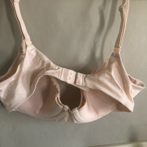 Victoria’s Secret comfort bra - Picture 2 of 4